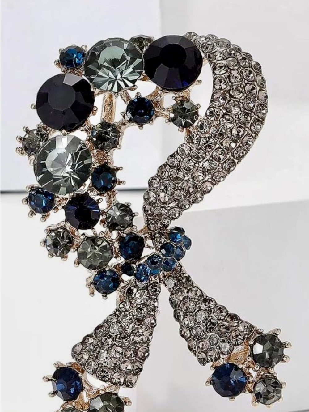 Crystal Ribbon Brooch with Blue and Gray Stones Lapel Pin